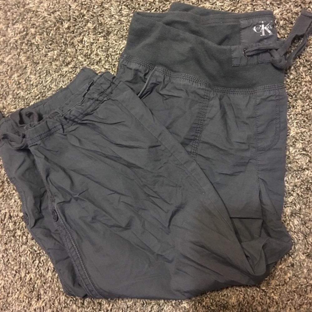 Women’s capris. Calvin Klein
